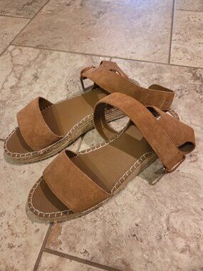 Myra Sandals